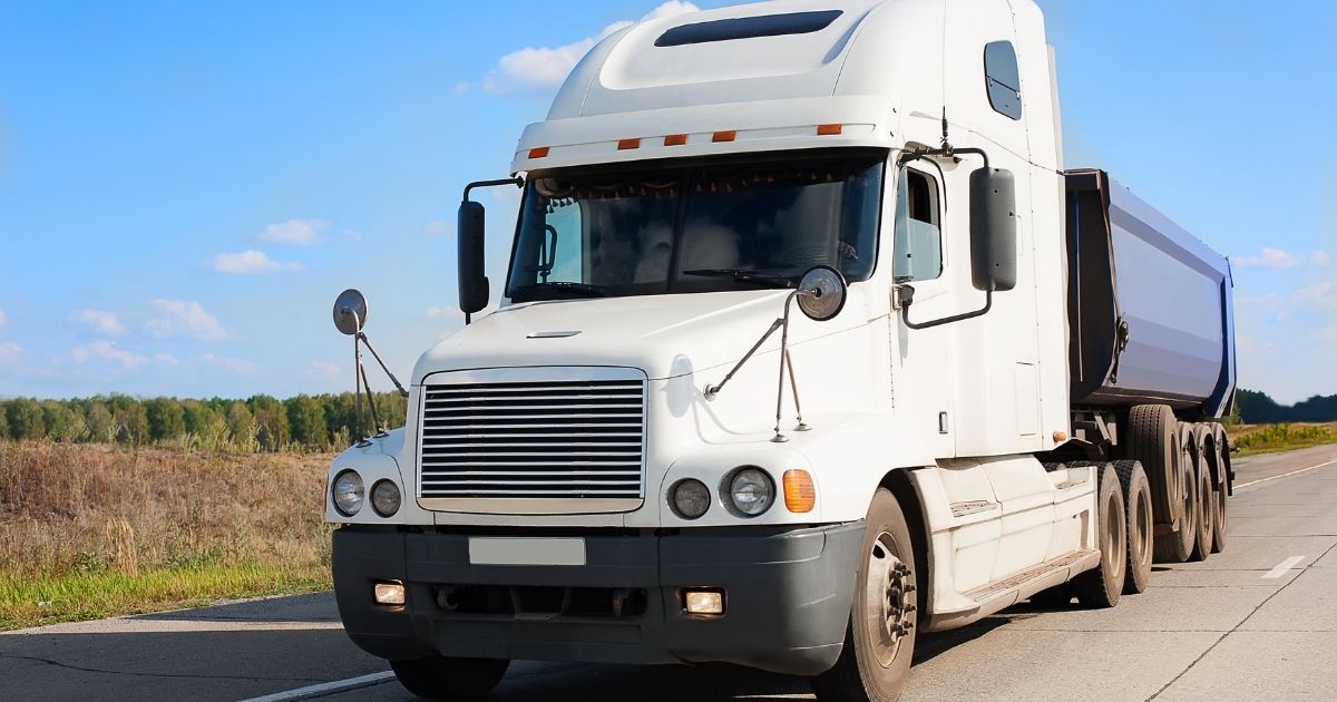What Should I Consider Before Accepting a Truck Accident Settlement Offer?